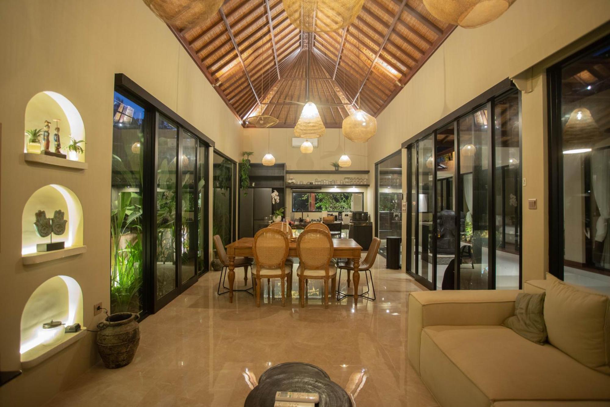 Adi Laxmi Villa Ubud Exterior photo